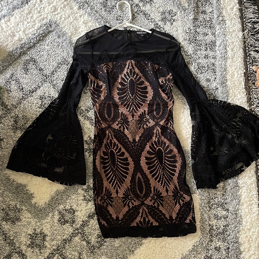 EUC worn once fashion nova lace mesh dress S small